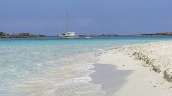 Playa de S’ Alga. Formentera, España