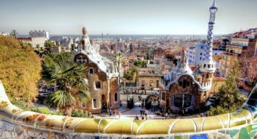 Barcelona, la ciudad turística preferida para buscar información en Internet