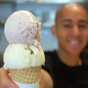 helado de fresas balsamicas