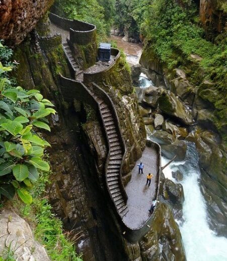 Pailon del Diablo, Ecuador