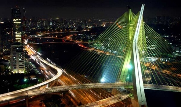 Puente Octavio Frias de Oliveira