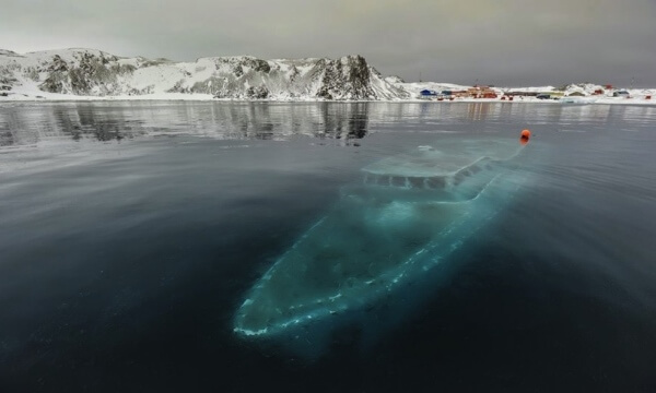 Yate hundido Antártida