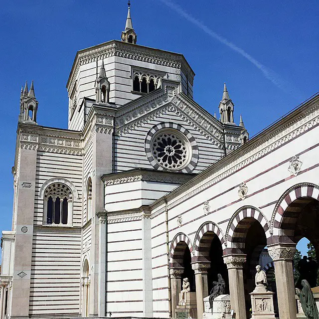 cementerio de milán