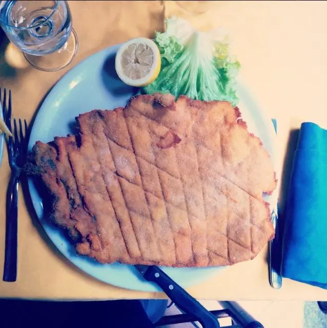 cotoletta típica de milán