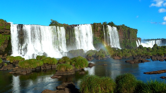 14 lugares perfectos para besar a tu pareja en San Valentín. Cascada