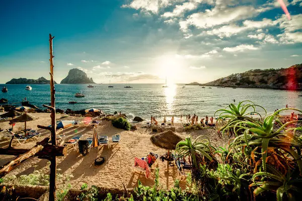 puente de mayo en ibiza