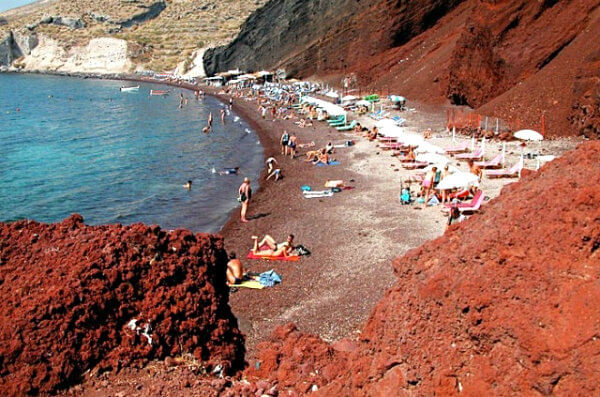 playa roja santorini