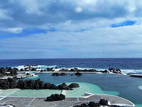 Piscinas naturales de Porto Moniz, Madeira porto moniz madeira