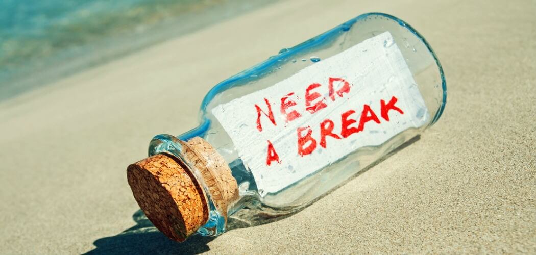 botella con mensaje en la playa