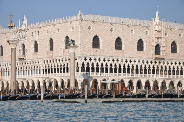 Palacio Ducal de Venecia visto desde el mar