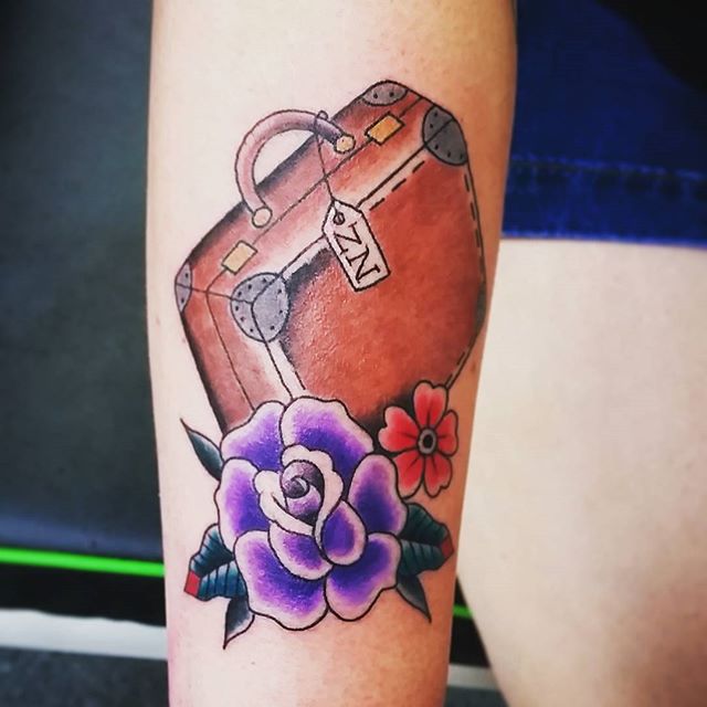 tatuajes de viaje - maleta