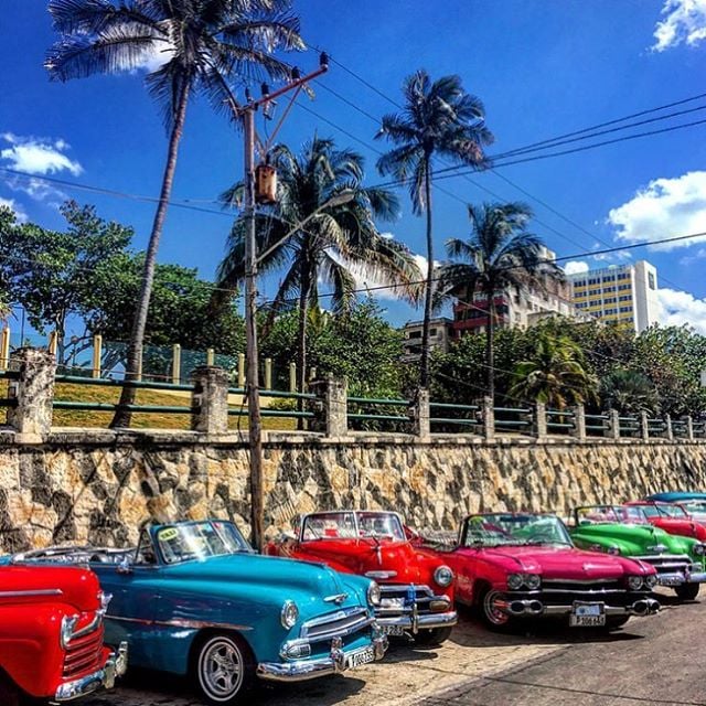 coches clásicos en cuba