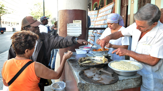 comida callejera en la habana