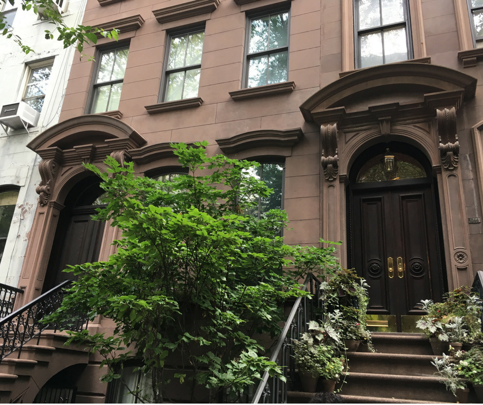 Fachada de la casa de carrie bradshaw 