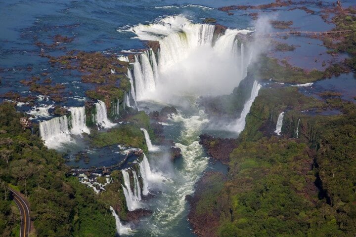 Vista aérea de la Garganta del Diablo en Iguazú