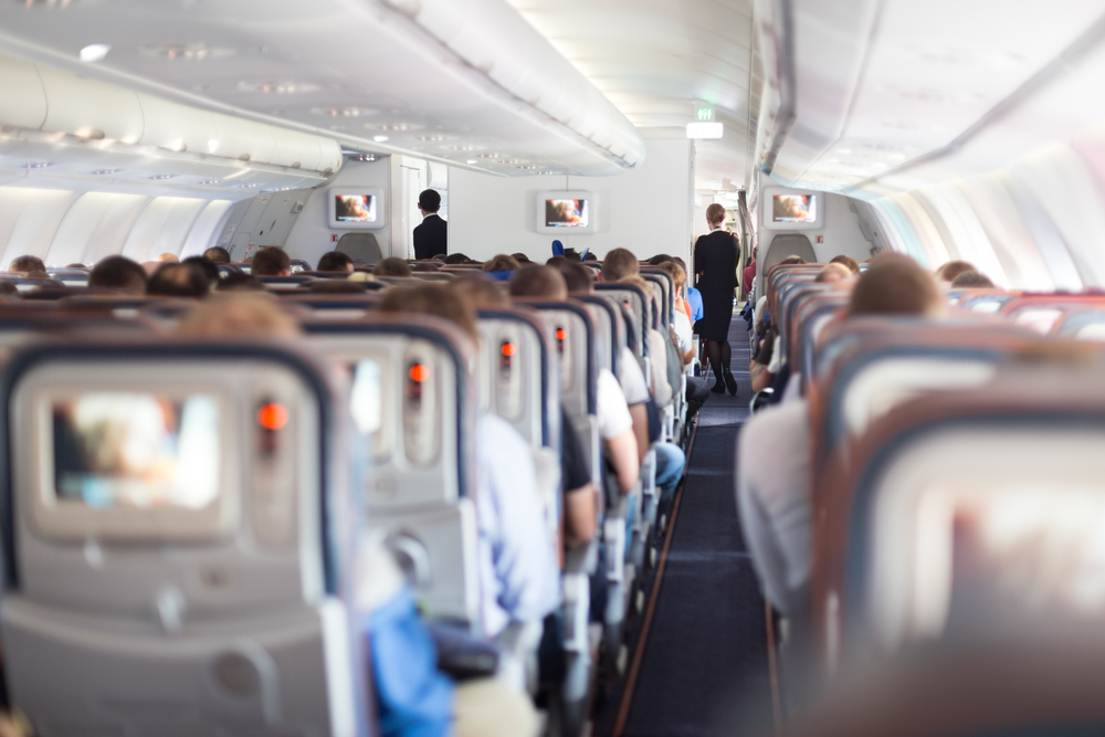 interior avion pasajeros