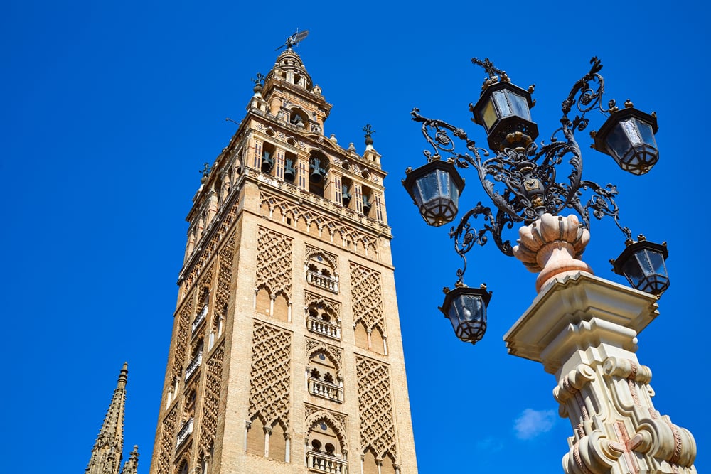 Torre de la Giralda, campanario de la Catedral, de las mejores cosas que ver en Sevilla