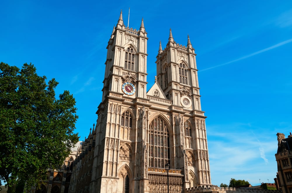 Fachada principal de la Abadía de Westminster, la principal iglesia de Londres.