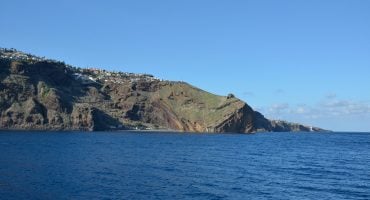 Descubre los vuelos directos Madrid-Madeira y enamórate de esta isla portuguesa