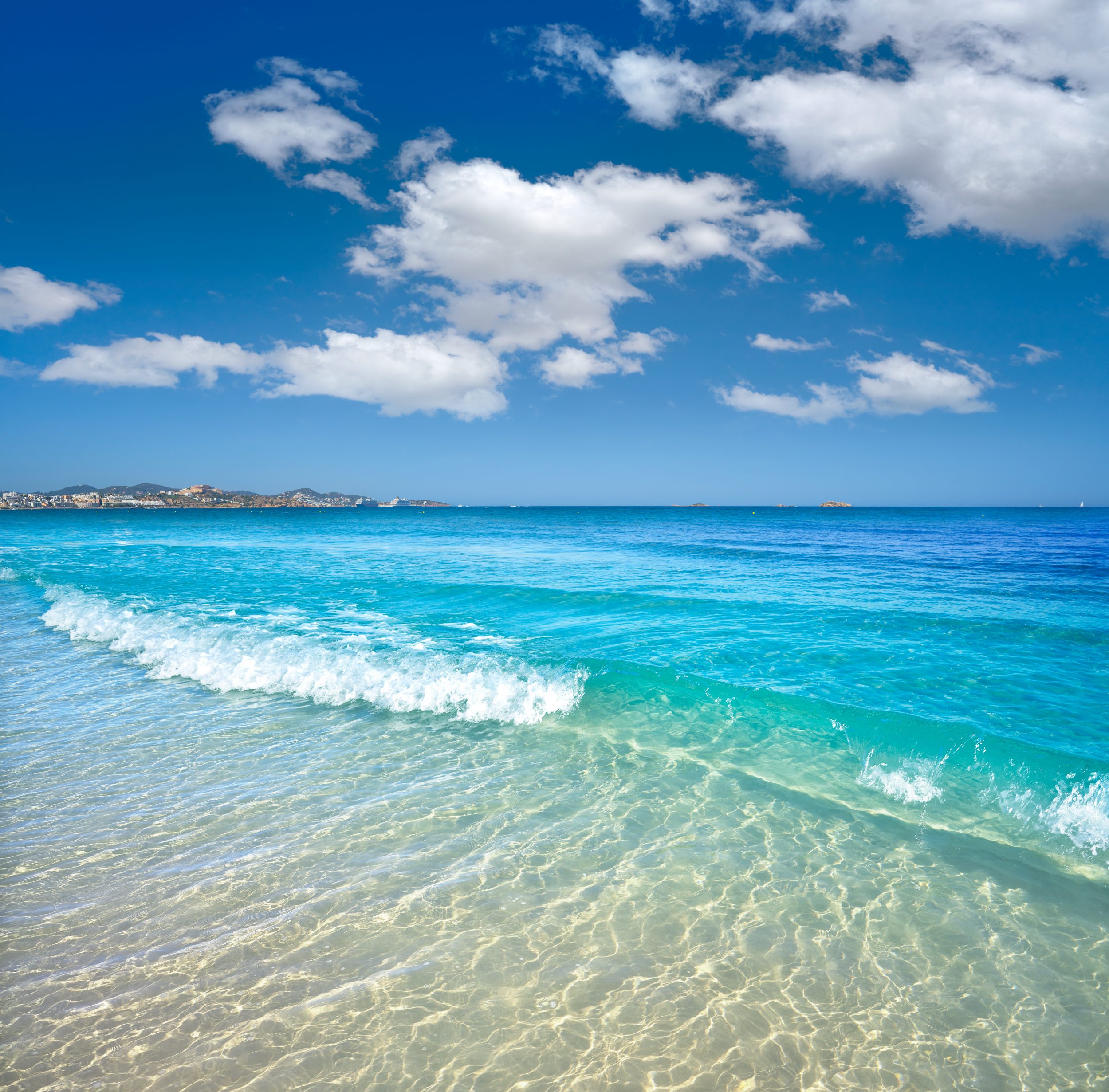 playas de agua cristalina Ibiza