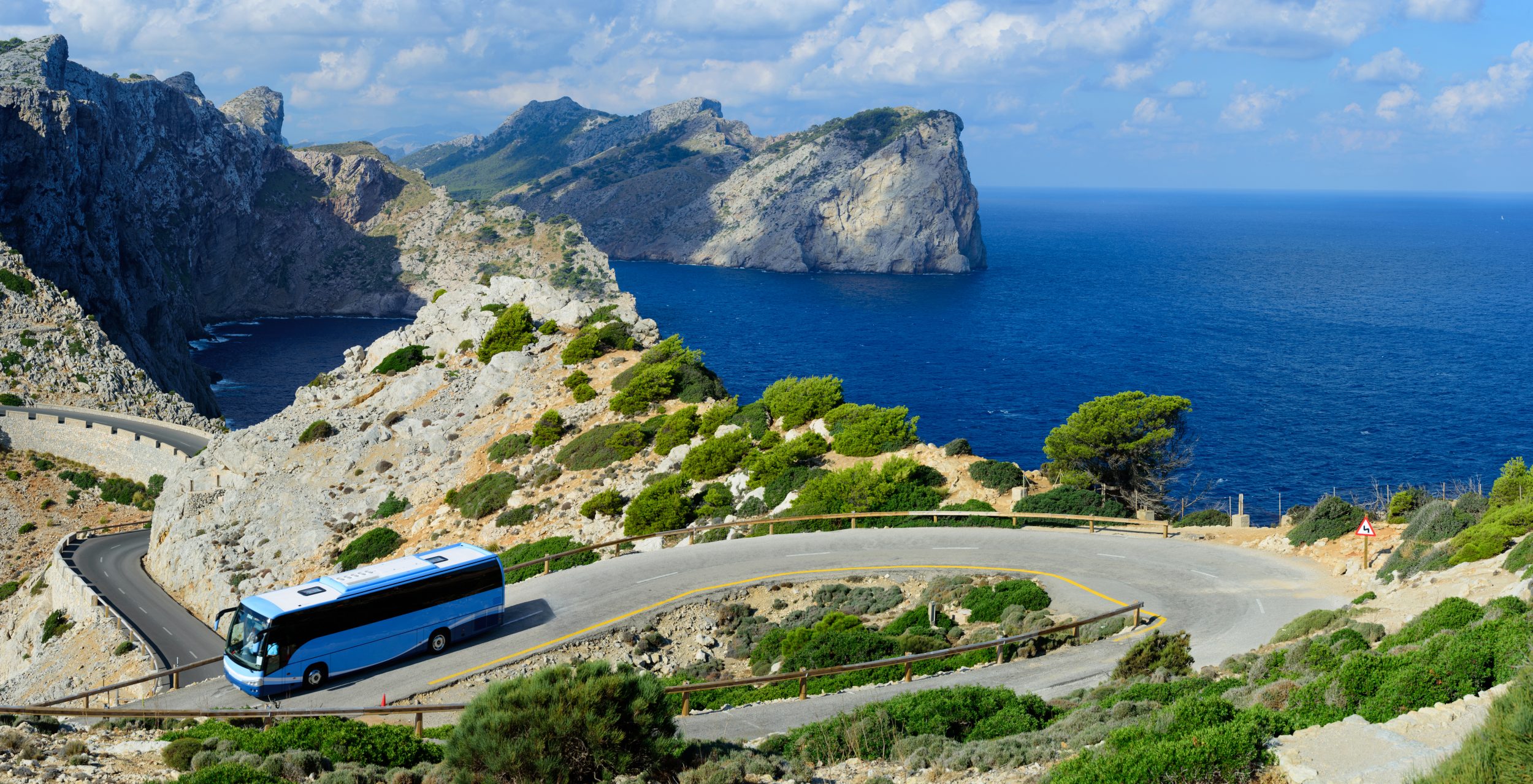 Bus en carretera 