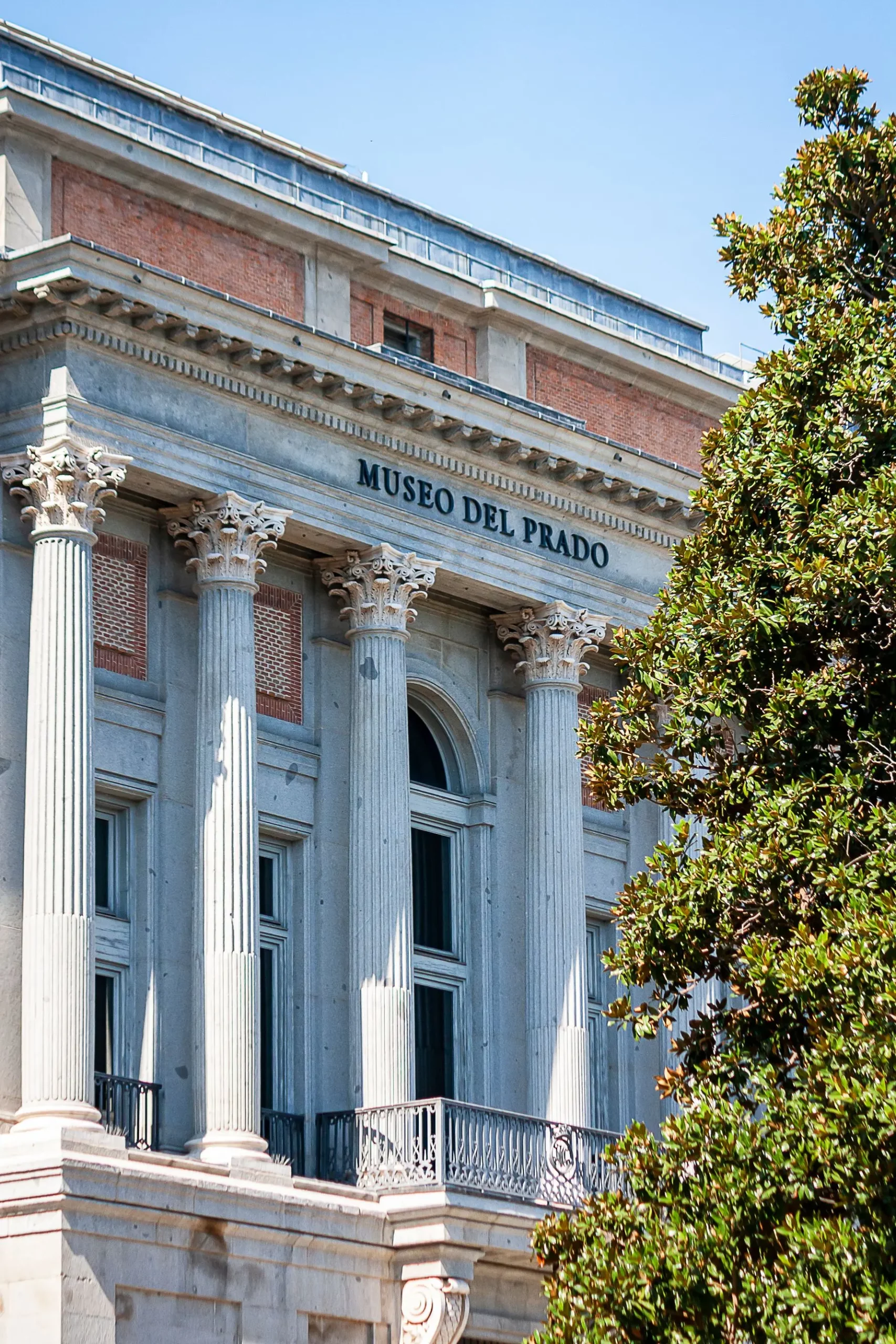 Fachada del Museo del Prado en Madrid