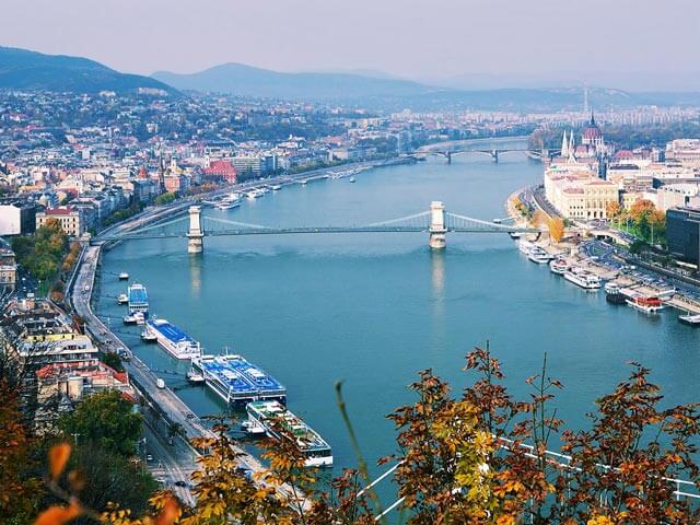 Reserva tu vuelo + hotel en Budapest con eDreams.es
