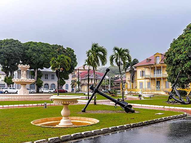 Reserva tu vuelo a Cayena con onefront-EDreams