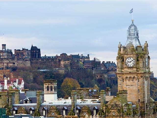 Reserva tu vuelo + hotel en Edimburgo con eDreams.es