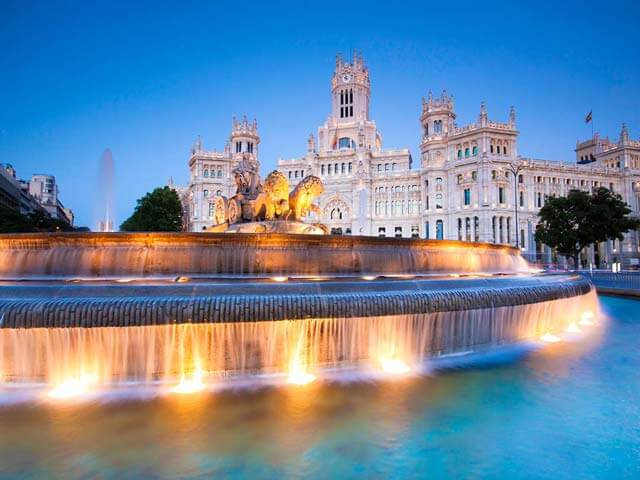 Reserva tu vuelo + hotel en Madrid con eDreams.es