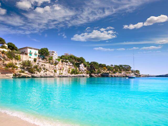 Reserva tu vuelo + hotel en Palma de Mallorca con eDreams.es
