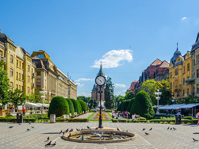 Reserva tu vuelo + hotel en Timisoara con eDreams.es