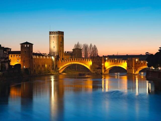 Reserva tu vuelo + hotel en Verona con eDreams.es