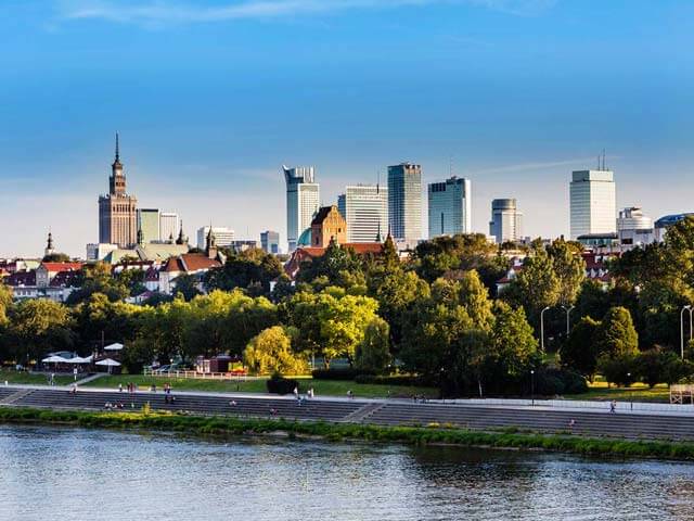 Reserva tu vuelo + hotel en Varsovia con eDreams.es
