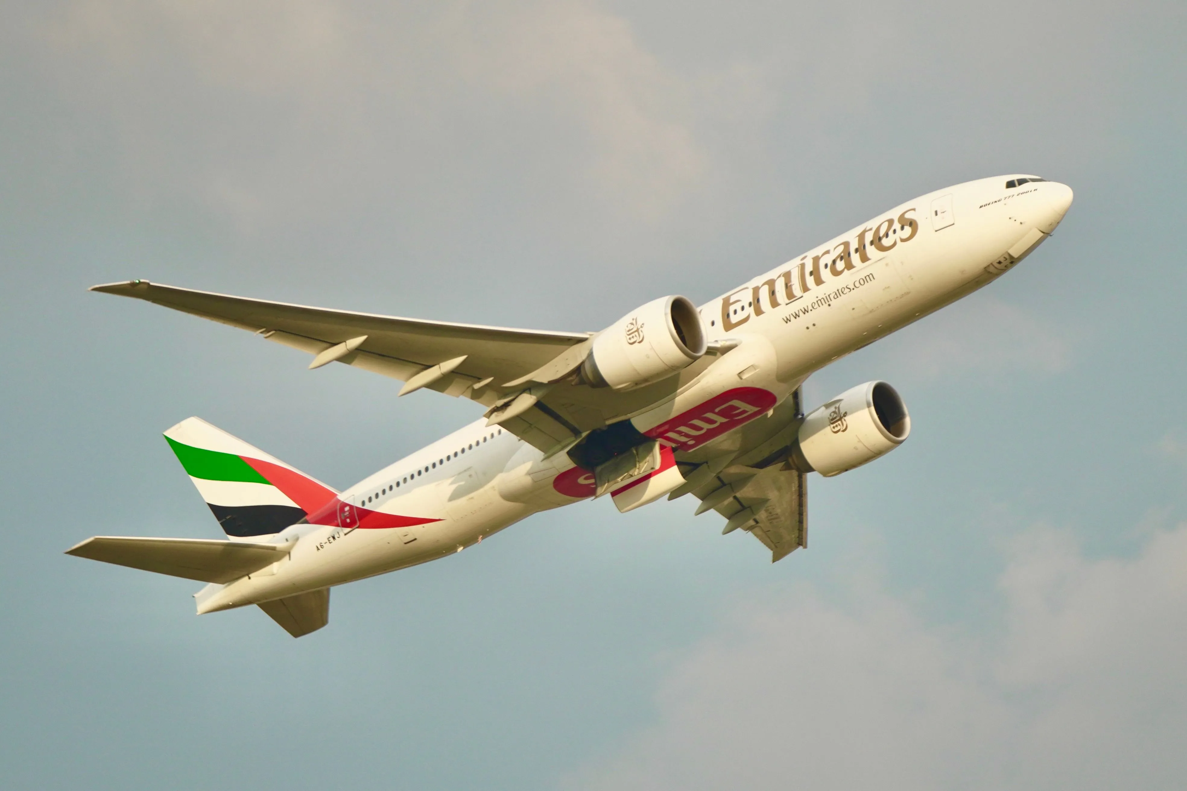 Emirates: equipaje de mano y facturado - medidas, peso y normas