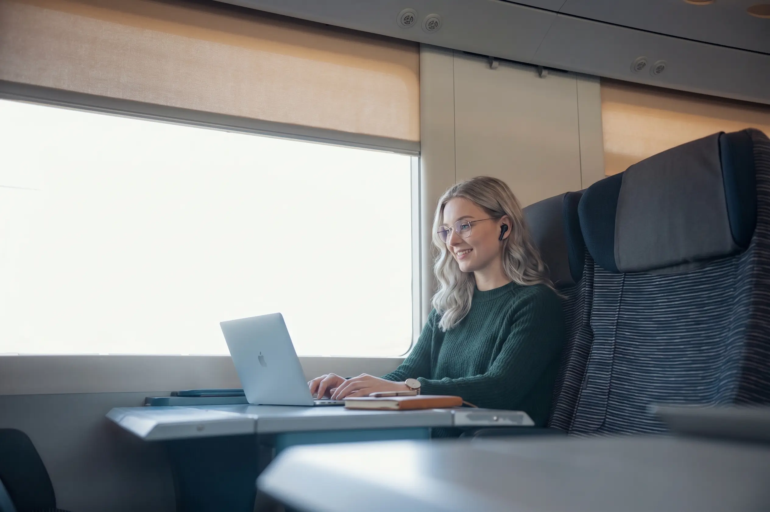 Teletrabajar en el tren: guía práctica para ser productivo en marcha